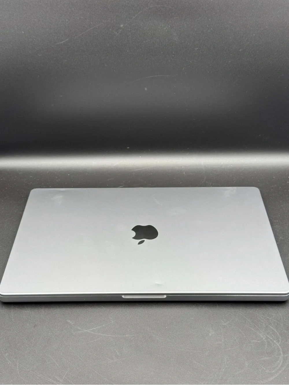 Apple MacBook Pro - Space Gray Aluminum Finish M1 Pro